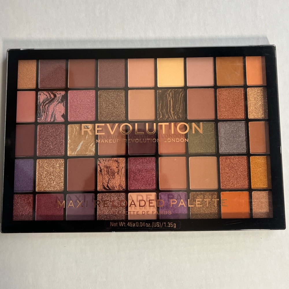 Makeup Revolution Maxi Reloaded Palette - Infinite Bronze